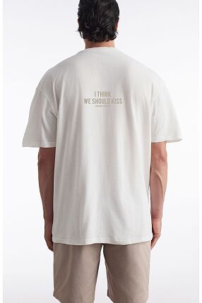WE SHOULD KISS T-SHIRT
