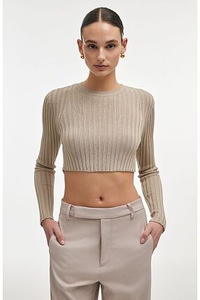 FEMME  KNITTED CROP TOP