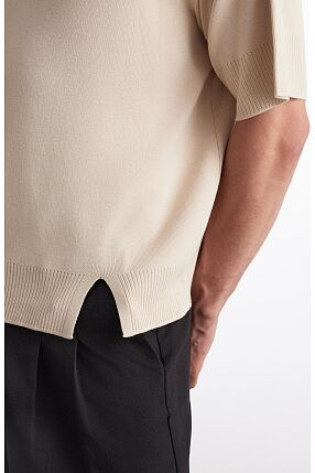 FINE LINE KNITTED POLO SHIRT