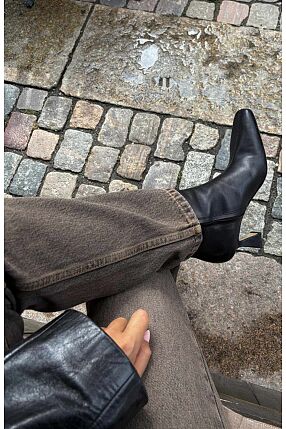 CELLE BOOTS 100% GENUINE LEATHER