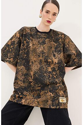 CHEETAH T-SHIRT (BORN FROM DREAMS)