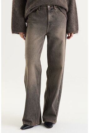 ELIA RIGID JEANS
