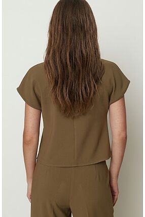 SIGNATURE TOP