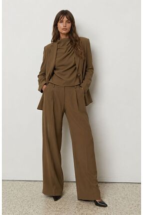 SIGNATURE PANTS