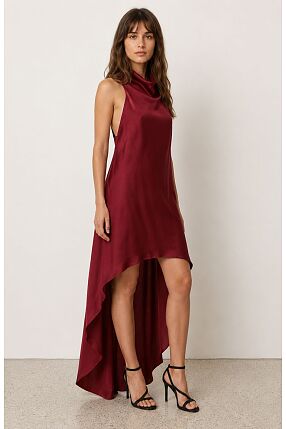 SLEEK ASYMMETRIC DRESS