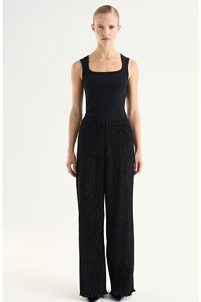 HERA SINGLET