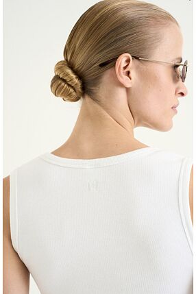 HERA SINGLET