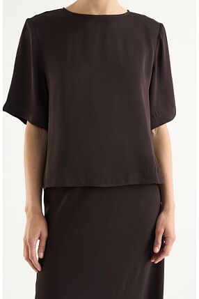 LEONIE SATIN TEE