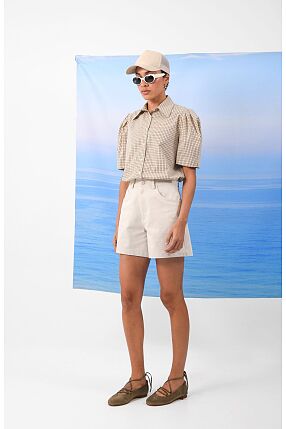 MOMENT SHORTS