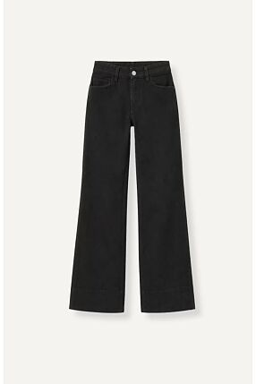 NORA JEANS