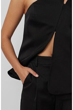 TAILORED VEST TOP