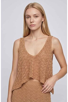 KNITTED TOP