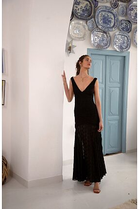 TURNING DRESS