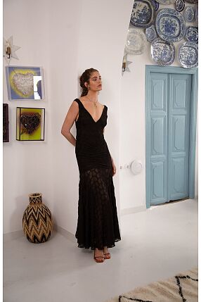 TURNING DRESS