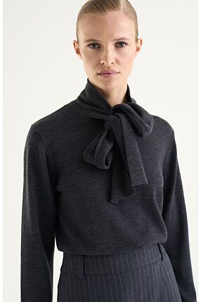 VELMA KNITTED SWEATER