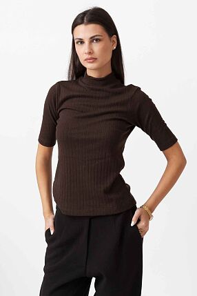 RIB KNIT TOP