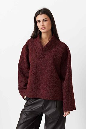 V NECK KNIT TOP