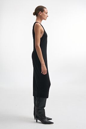 WHITNEY SLEEVELESS MAXI DRESS