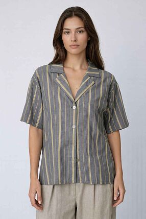 SHORT SLEEVE SHIRT