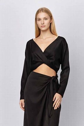 TWISTED BLOUSE