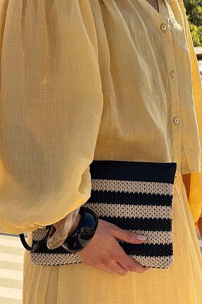 ALLIE CLUTCH BLACK BEIGE STRI