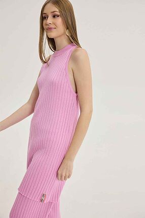 DARLA TOP DARK PINK