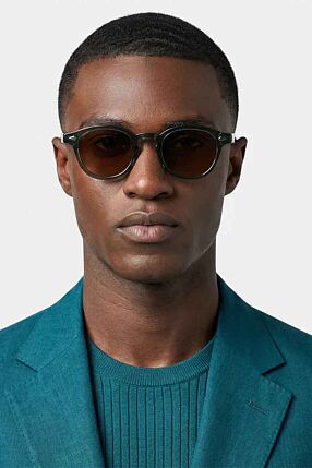 ELIOT CHESTNUT