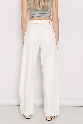 MARLEY OFF-WHITE