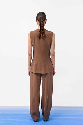 NOA VEST