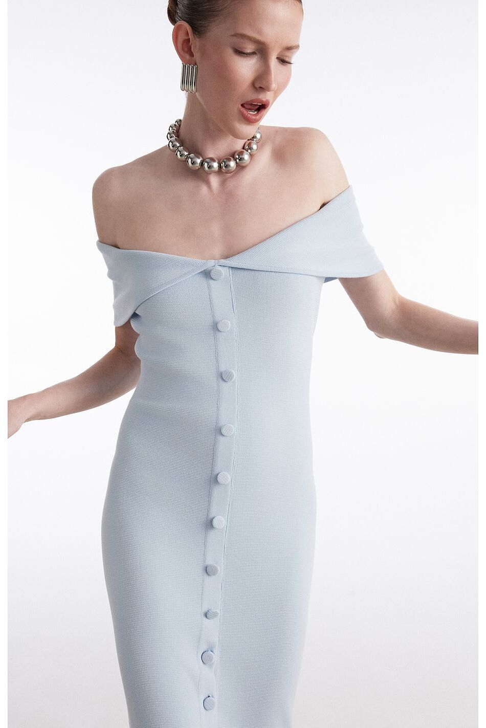 FINE LINE KNITTED DRESS
