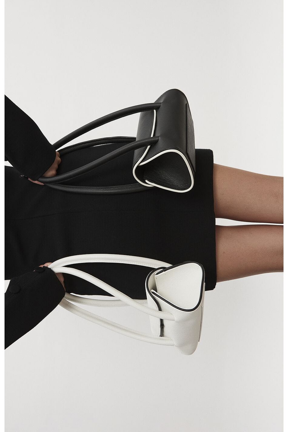 CRUELLA LEATHER BAG