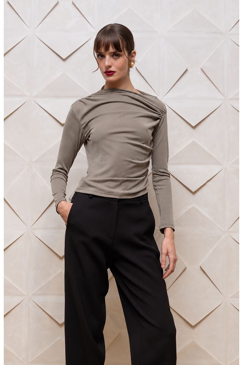 ELARA DRAPED TOP