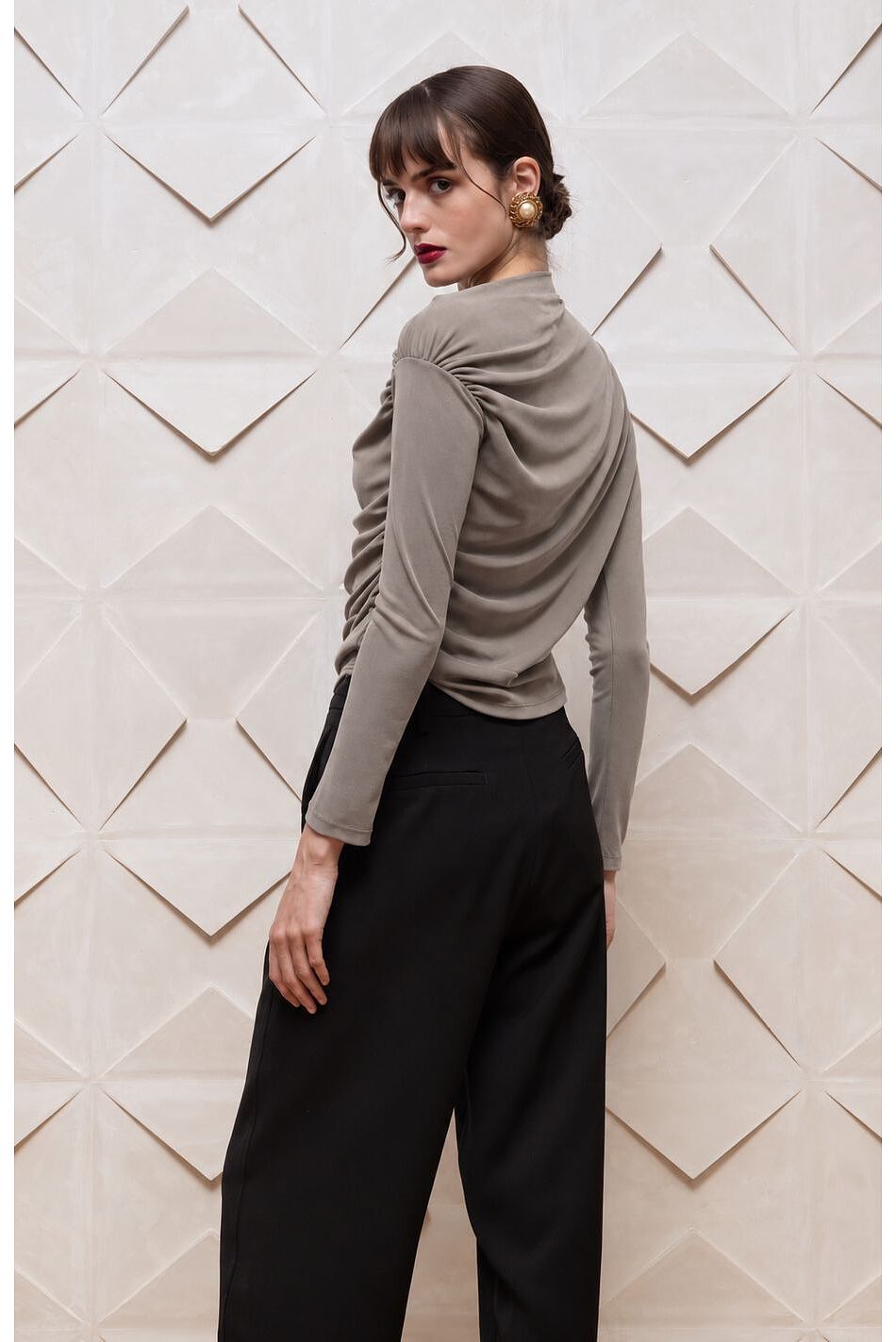 ELARA DRAPED TOP