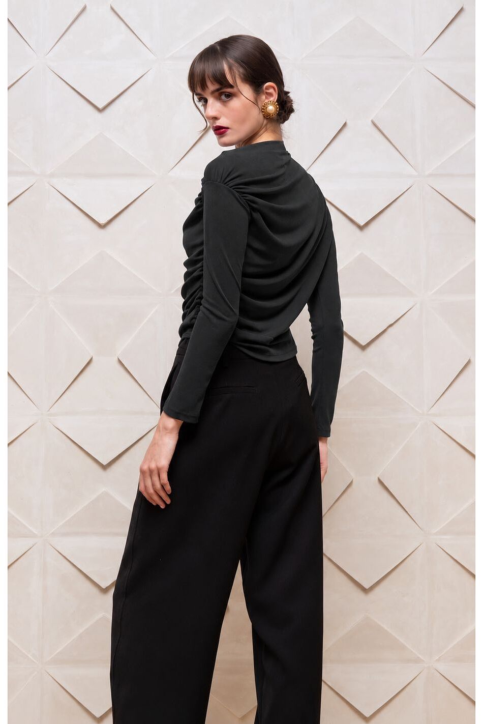 ELARA DRAPED TOP
