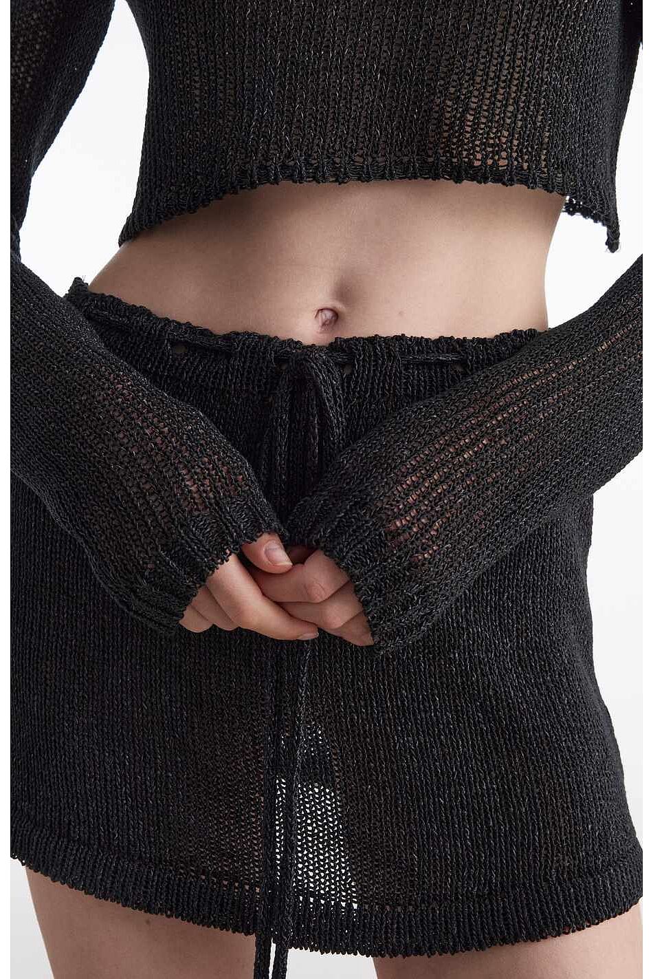 VOYAGE KNITTED CROP TOP