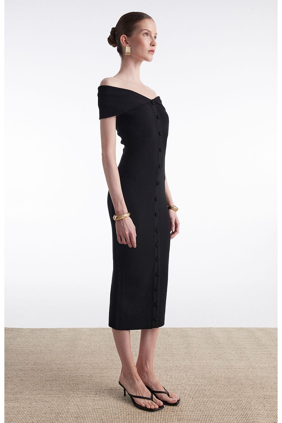 FINE LINE KNITTED DRESS