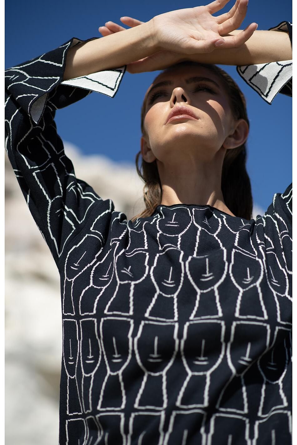 ABSTRACT PORTRAIT BLOUSE