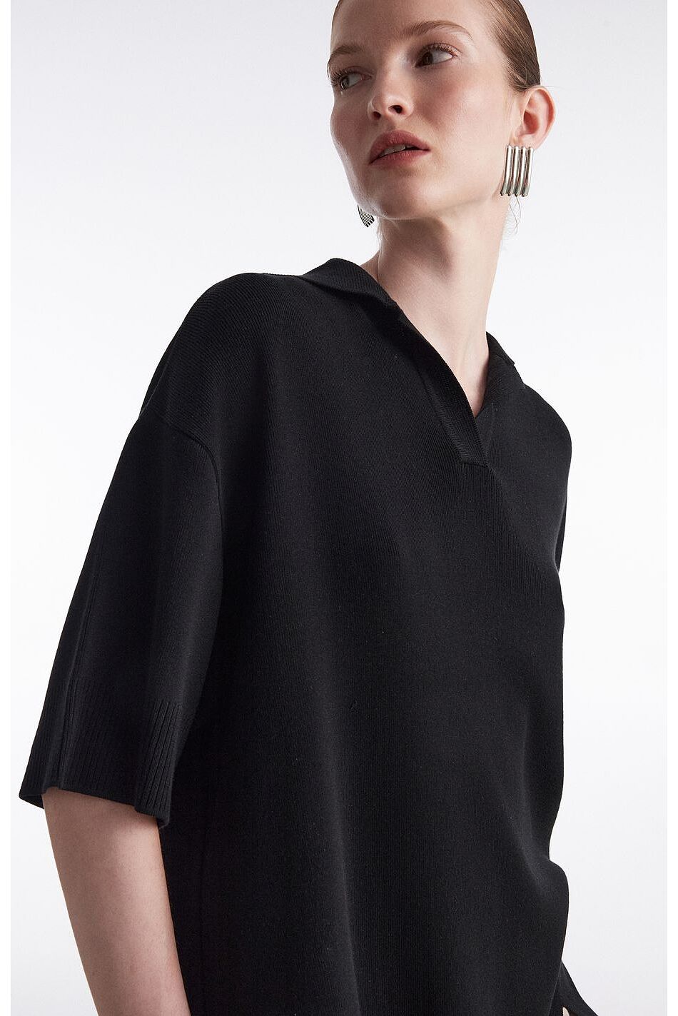 FINE LINE KNITTED POLO SHIRT