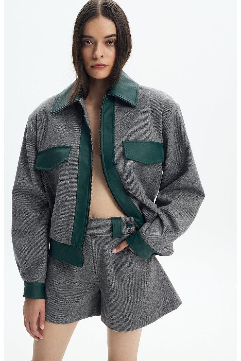 CALIA BOMBER
