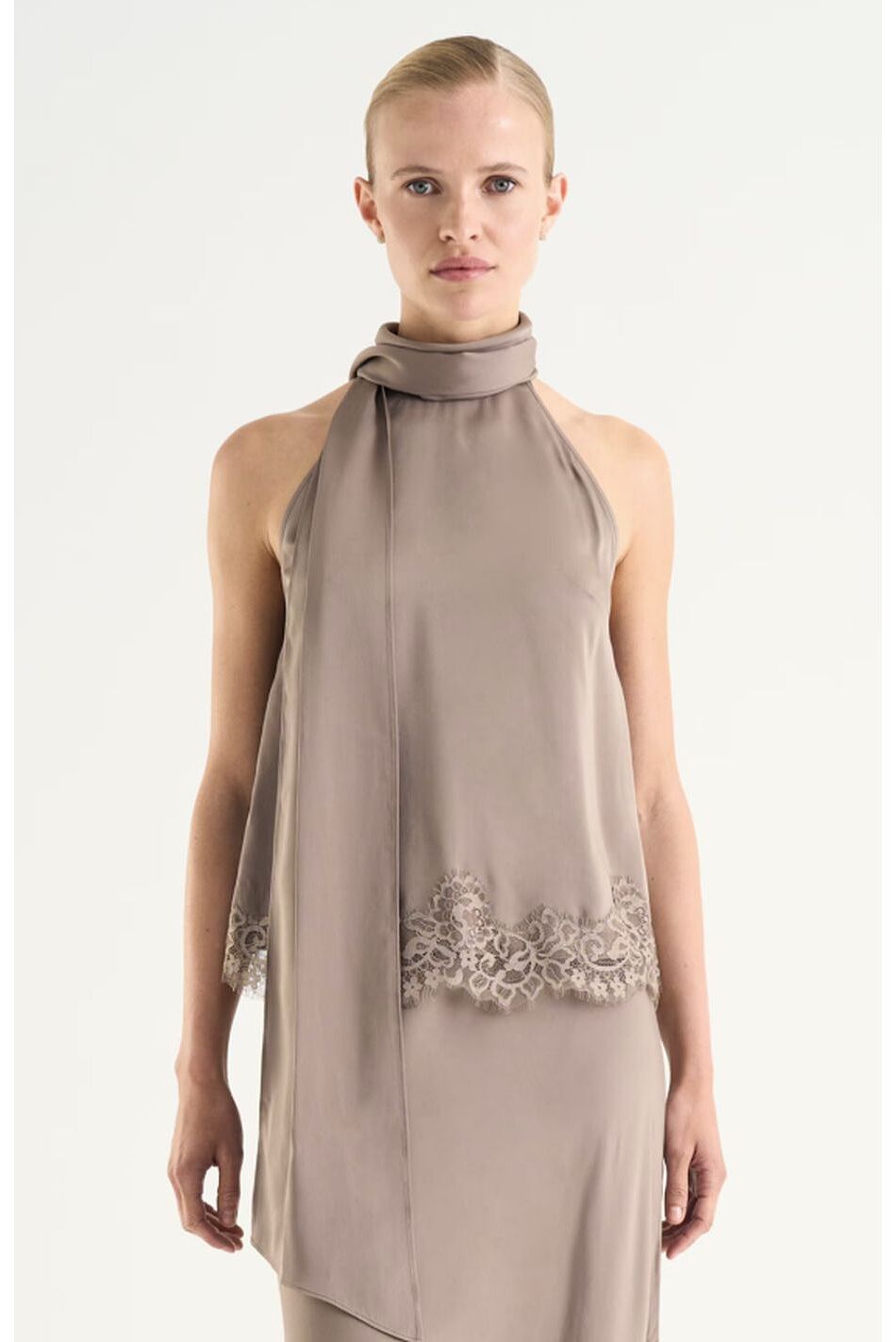 CASSANDRA LACE TOP