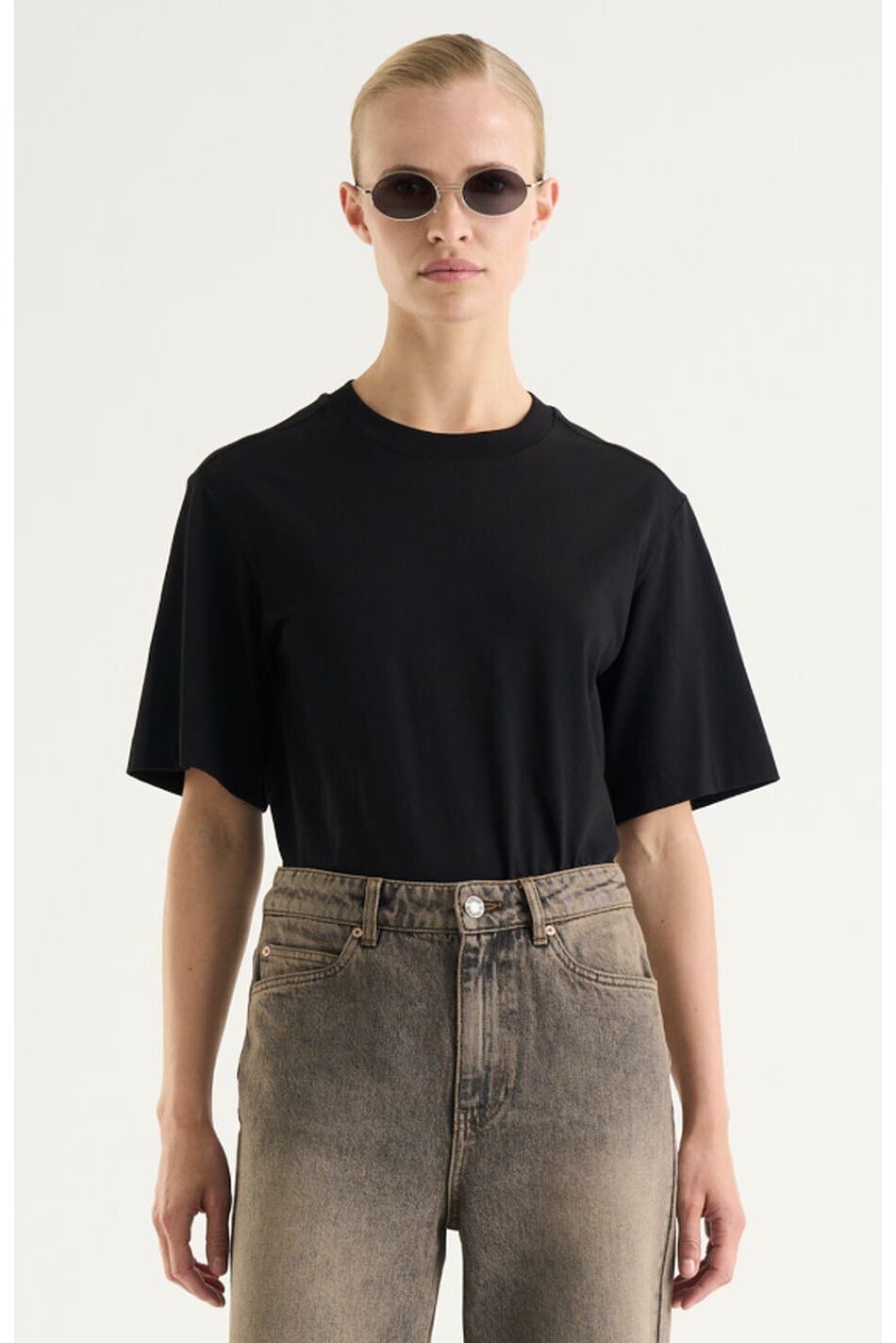 CHELSEY TEE