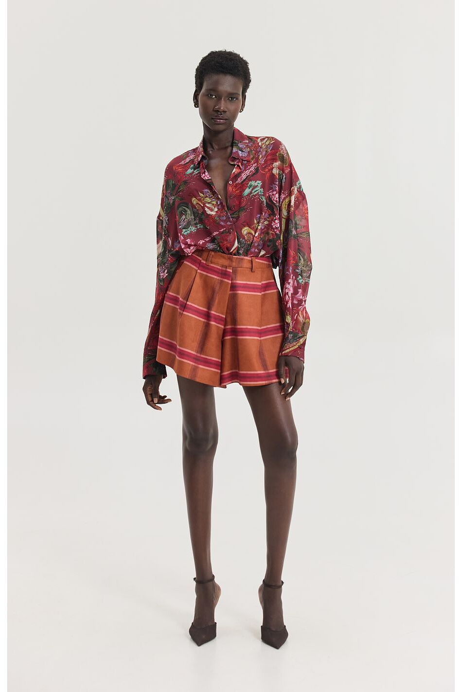 COSMOPOLITAN SHORTS