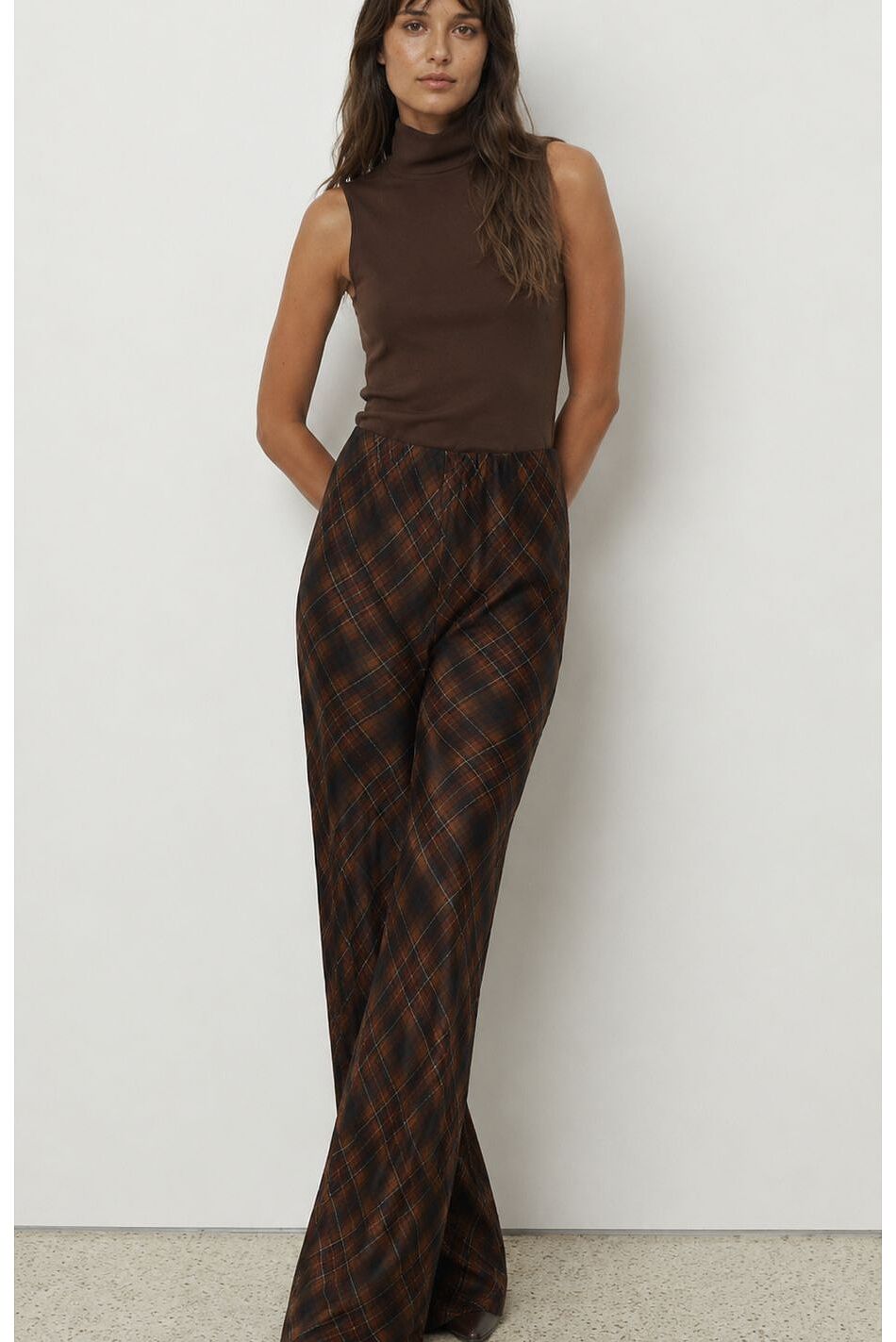 PLAID SATIN PANTS