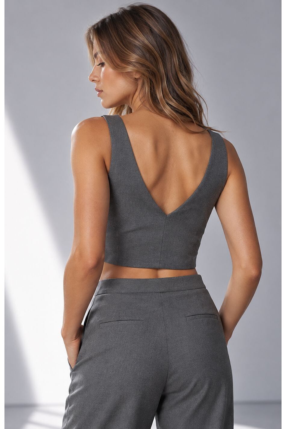 BOLD CROP TOP