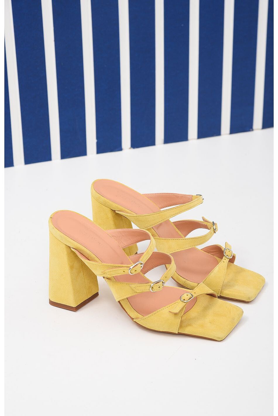 HOLIDAY MULES
