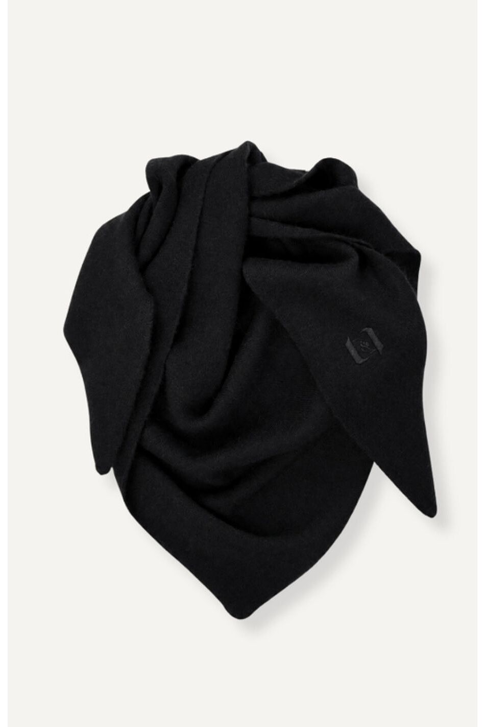 MAGGY KNITTED SCARF