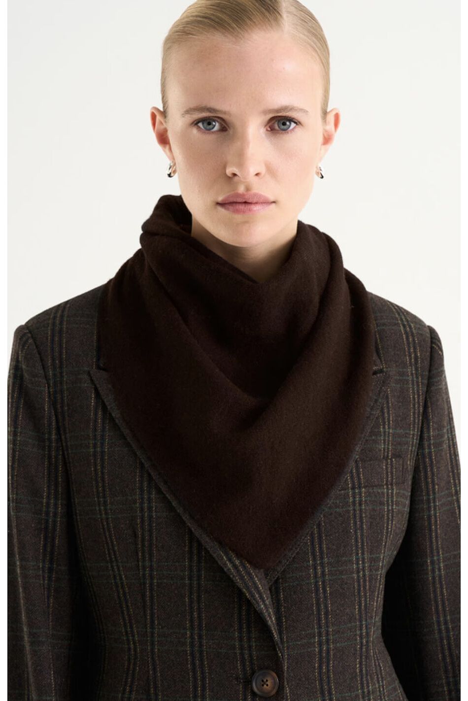 MAGGY KNITTED SCARF