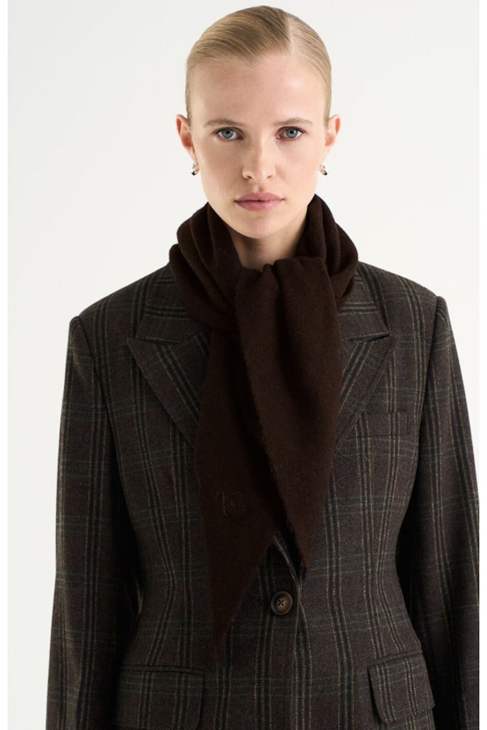 MAGGY KNITTED SCARF