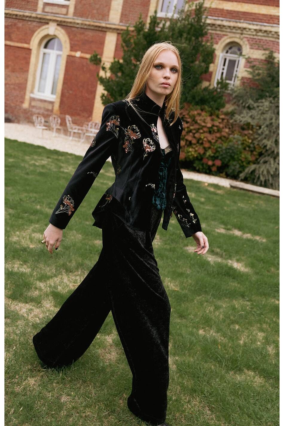 NOEV JACKET