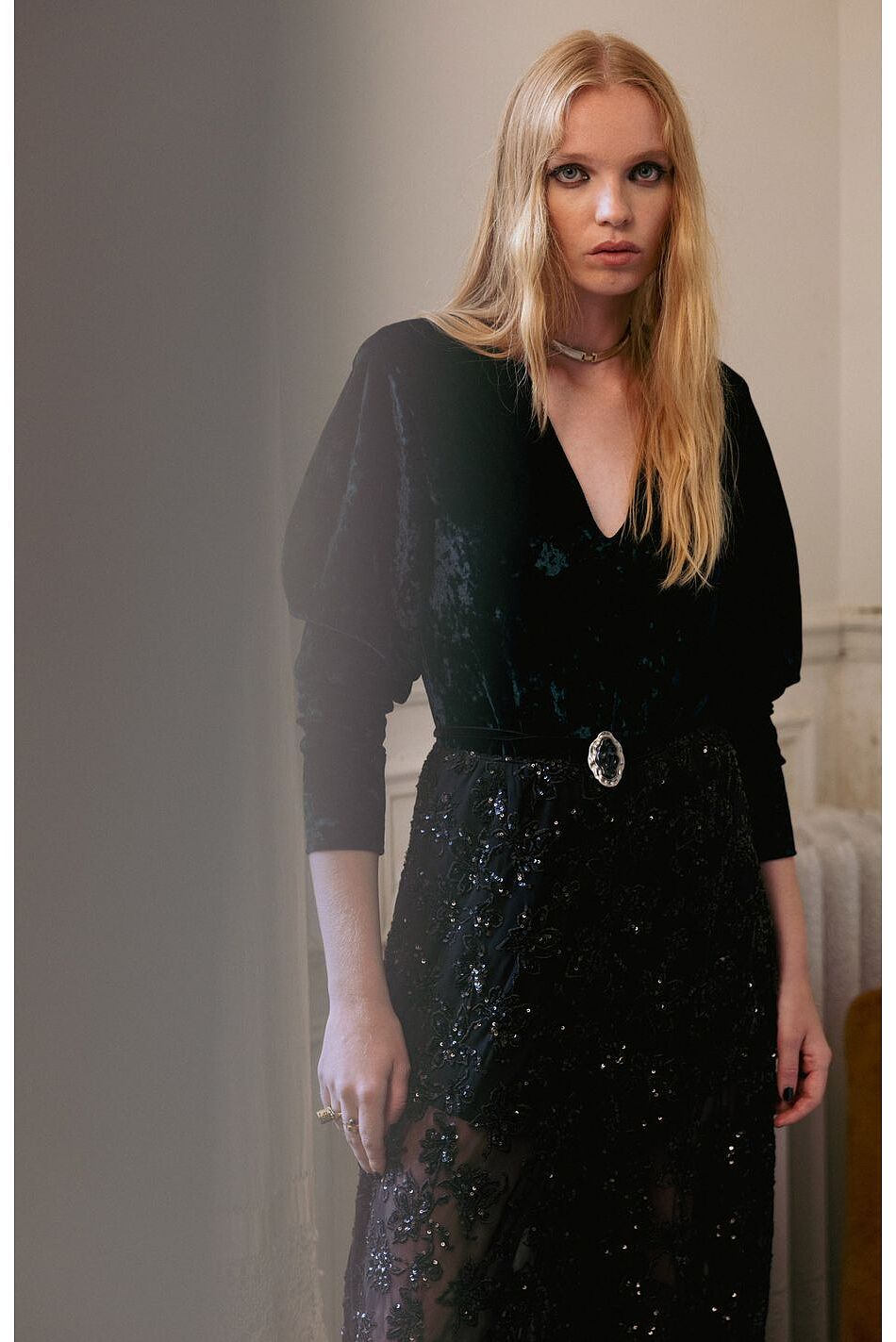 ONYX CHOKER BELT